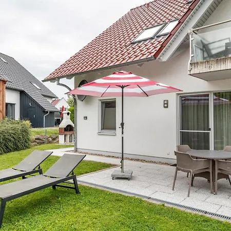 Apartment Domizil Eden - Erdgeschoss Goehren-Lebbin
